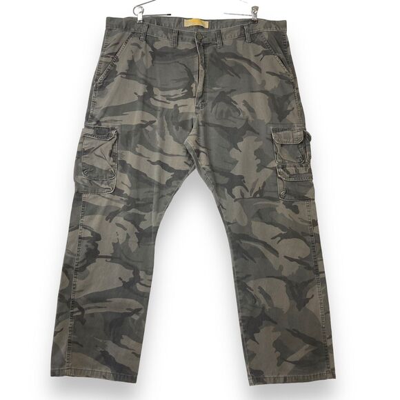Wrangler Camo Cargo Pants Mens 44x30 Utility Workwear Hunting Streetwear Relaxed - Picture 1 of 16